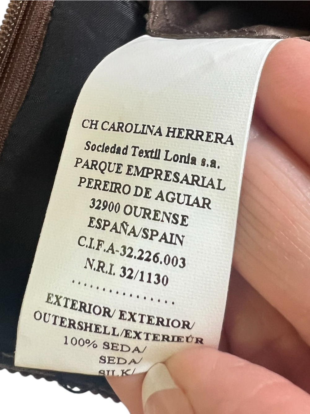 Carolina Herrera brown Taupe silk/Satin V-Neck Midi Dress with Wrap Waist sz8 - Picture 8 of 8